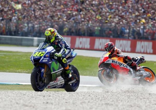 Valentino Rossi, Marc Marquez e un 2015 che (per fortuna) non &egrave; mai finito