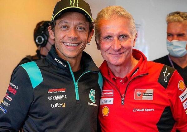 Valentino Rossi sulla Rossa: lo vogliono tutti, &ldquo;nemici storici&rdquo; compresi