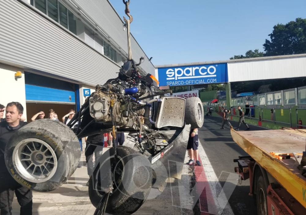 [VIDEO] Paura a Vallelunga in Formula 4: terribile incidente per Cenyu Han 