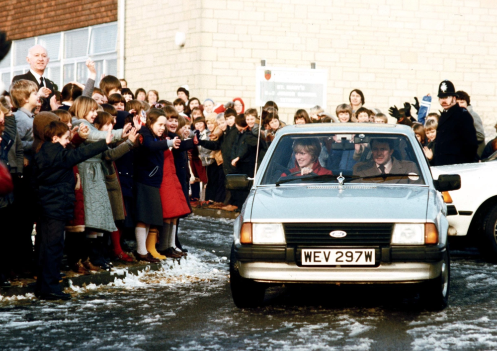 La Ford Escort che il Principe Carlo regal&ograve; a Lady Diana &egrave; stata venduta all&#039;asta 