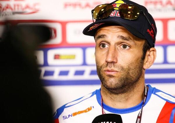 Johann Zarco sull&rsquo;incidente al Red Bull Ring: &ldquo;Rossi &egrave; potente e attira la gente&hellip;&rdquo; E si lancia col paracadute