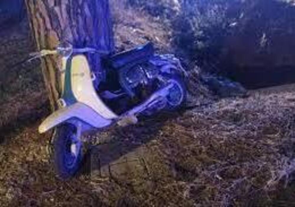 Incidente con la Lambretta a Forli: morto il cantante di una nota punk-rock band