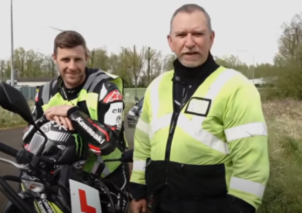 Il video che &quot;incastra&quot; Jonathan Rea: lui e la sua Kawasaki sono due veri principianti