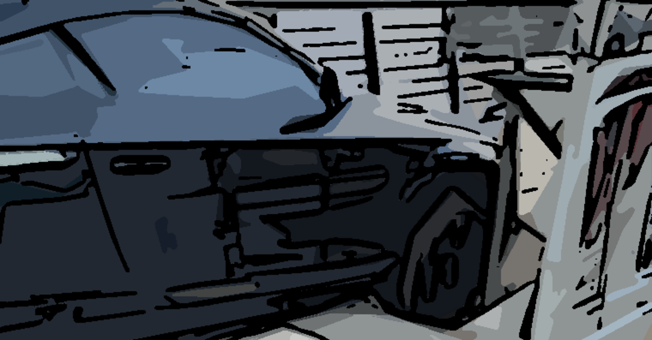 Arriva con l&rsquo;Audi TT e la parcheggia sulle scale: la folle scena a Rimini