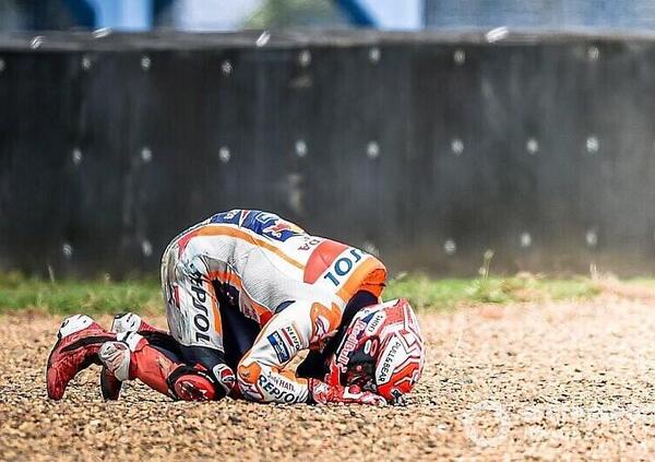 La spalla di Marc Marquez non guarisce, ma i mali della Honda preoccupano di pi&ugrave;