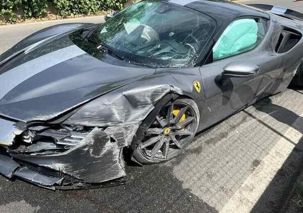 Ferrari SF90 Stradale, brutta botta per una Assetto Fiorano a Ventimiglia [VIDEO e FOTO]