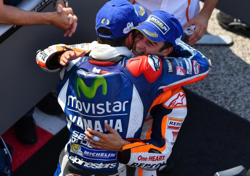 Bisticcio in famiglia su Dani Pedrosa: Chicho e Jorge Lorenzo &ldquo;litigano&rdquo; sul web