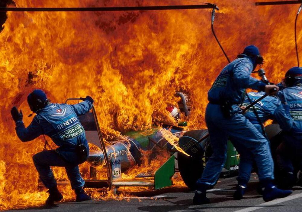 [VIDEO] 27 anni fa l&#039;assurdo incendio che rischi&ograve; di uccidere Jos Verstappen 