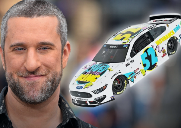 Nascar, auto dedicata alla memoria di Dustin Diamond, il mitico Screech di &ldquo;Bayside School&rdquo;