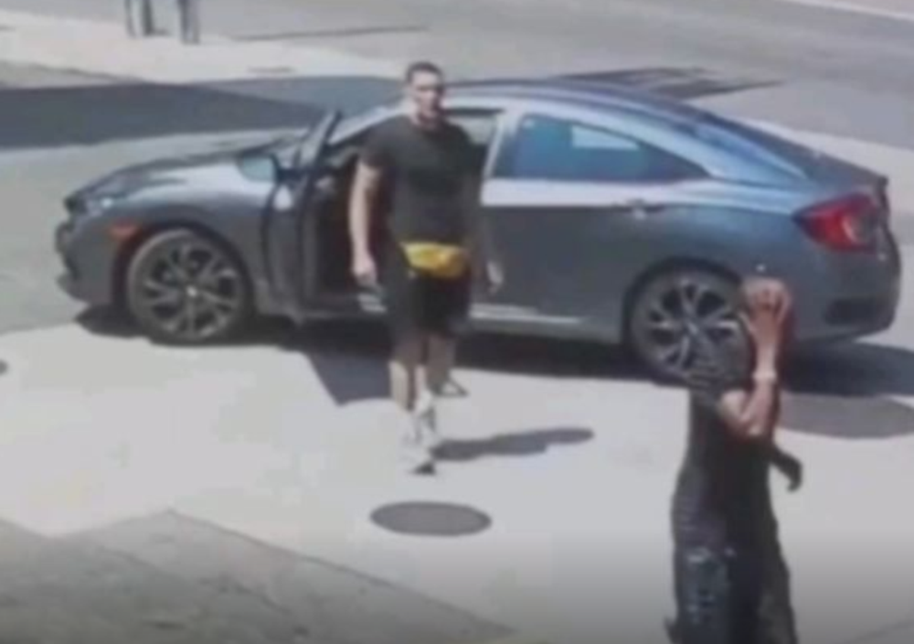 Prova a rubare un&rsquo;auto, ma sceglie quella del tipo sbagliato: un lottatore Ufc che gli d&agrave; una lezione [VIDEO]