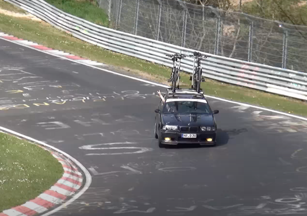 [VIDEO] Tutti i veicoli pi&ugrave; assurdi mai scesi in pista al Nurburgring