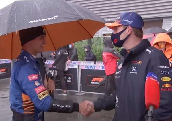 [VIDEO] Norris sfotte Verstappen: &quot;Che gara! Hai guidato in modo incredibile!&quot;