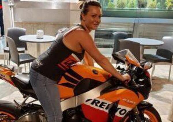 Mamma biker (che sognava di incontrare Marc Marquez) travolta e uccisa da un&#039;auto. L&#039;agghiacciante scoperta sull&#039;automobilista