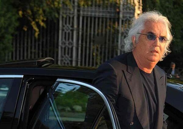 Briatore contro Autostrade: &ldquo;Uno schifo. Trattano la gente come stracci. Non dovremmo pagare il ticket, chiediamo i danni&rdquo; [VIDEO]