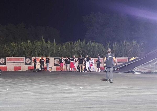 Shock all&rsquo;International Motor Days: freestyler sbaglia il salto e si schianta al suolo [VIDEO]