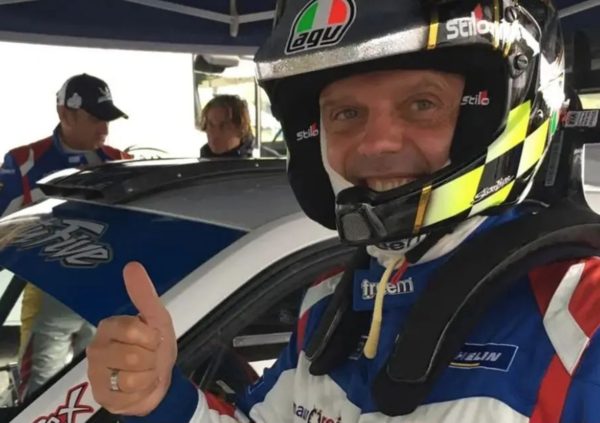 Incidente per Loris Capirossi al Rallylegend di San Marino: ecco com&rsquo;&egrave; ridotta la sua auto [FOTO E VIDEO]