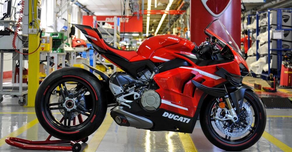 Non solo NaturaS&igrave;: anche Ducati paga i tamponi ai propri dipendenti non vaccinati