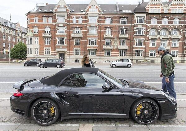 Multe arretrate, Porsche sequestrata e venti giorni in carcere. Nei guai l&#039;ex attaccante della Juventus