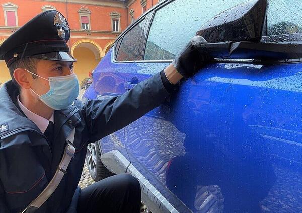 Fermato il giustiziere del punteruolo: era solito rigare le auto mal parcheggiate