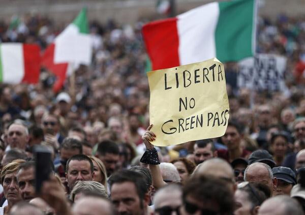 Il &ldquo;venerd&igrave; nero&rdquo; &egrave; un flop, De Masi: &ldquo;L&rsquo;assalto alla Cgil ha fatto capire che con il fascismo non si scherza&rdquo;