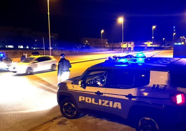 Ubriaco e senza patente investe poliziotto con il suv, poi si d&agrave; alla fuga