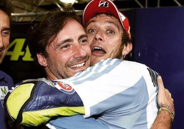 Pablo Nieto racconta Valentino Rossi: &ldquo;Biaggi il primo, Marquez una tromba d&rsquo;aria. Stoner &egrave; durato poco&quot;