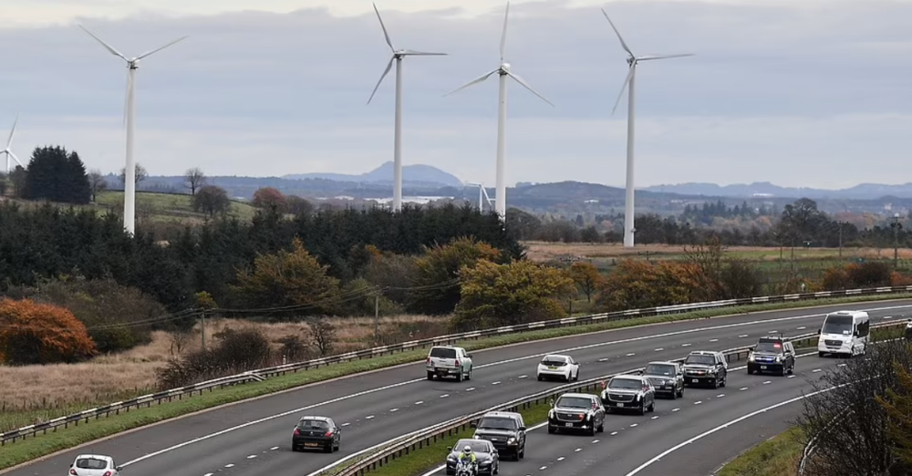 Il Cop26 sull&rsquo;ambiente? Oltre che inutile &egrave; dannoso: a Glasgow impazzano le auto e arrivano 400 jet. E Biden dorme