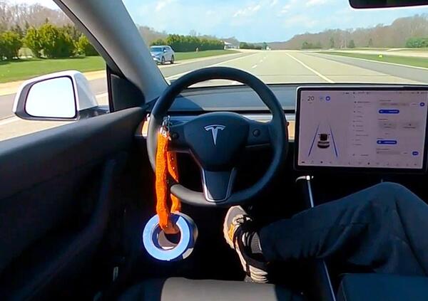 Autopilot Tesla e non solo: &egrave; scontro tra Elon Musk e l&rsquo;amministrazione Biden