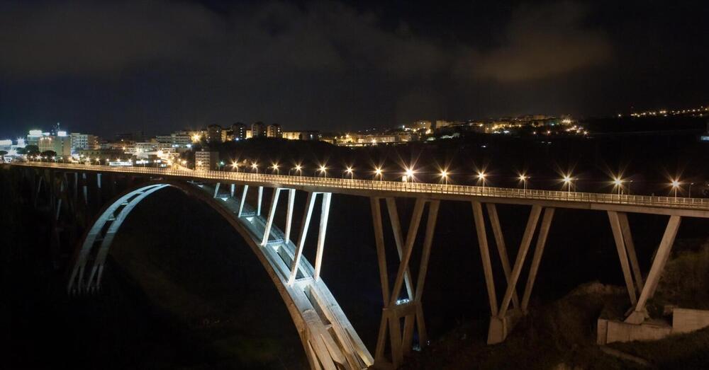 &ldquo;Con questo materiale casca tutto&rdquo;. Ecco le intercettazioni choc sul ponte Morandi sequestrato