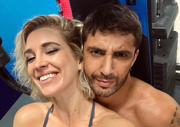 Andrea Iannone, brutto infortunio: guarda cos&rsquo;&egrave; successo nello scontro con la ballerina [VIDEO]