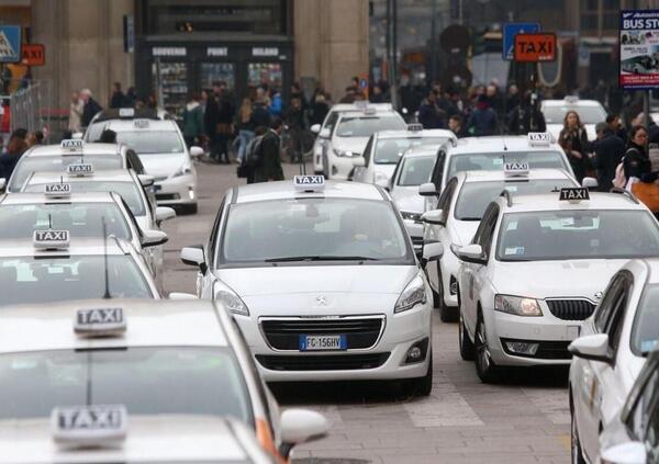 Ddl concorrenza, i tassisti preannunciano sei mesi di battaglia con conseguenze in tutte le citt&agrave;