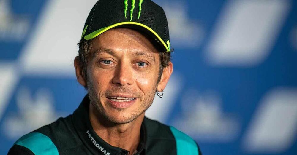 Verstappen-Hamilton, anche Valentino Rossi si schiera: &quot;Lo conosco, tifo per lui&quot;