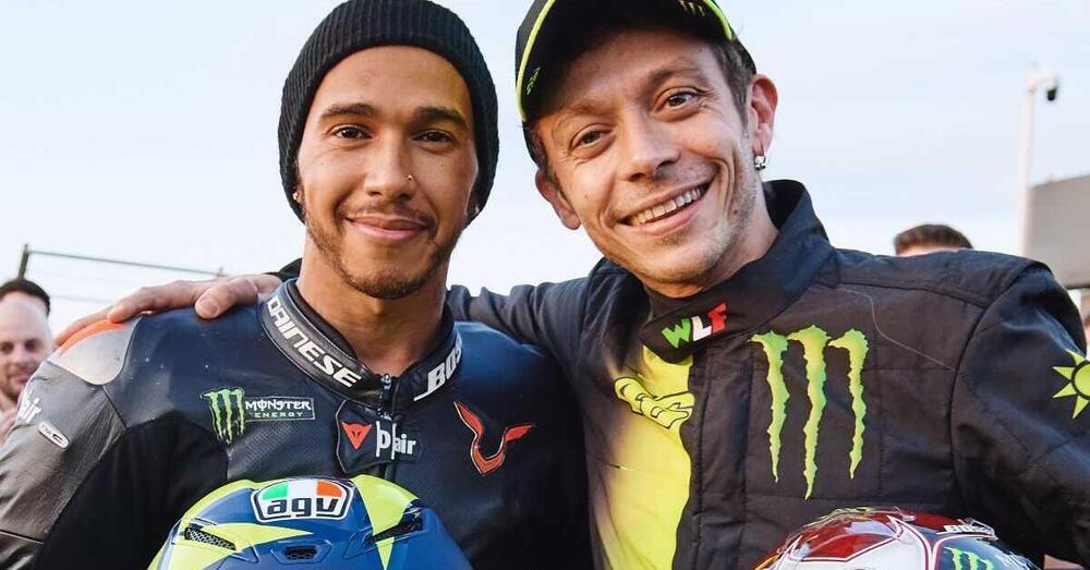 La Formula 1 rende omaggio a Valentino Rossi: il toccante messaggio dell&#039;amico Lewis Hamilton