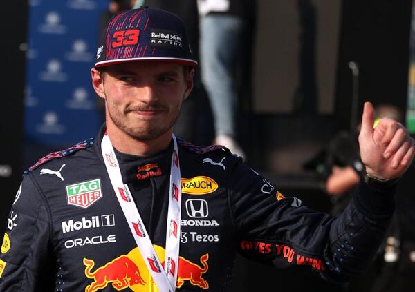 Verstappen choc: si ritira se batte Hamilton e vince il titolo?