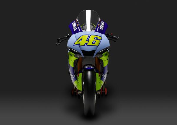 Una Yamaha R1 GYTR per Valentino Rossi: disegnata da Aldo Drudi e mischiata con la SBK