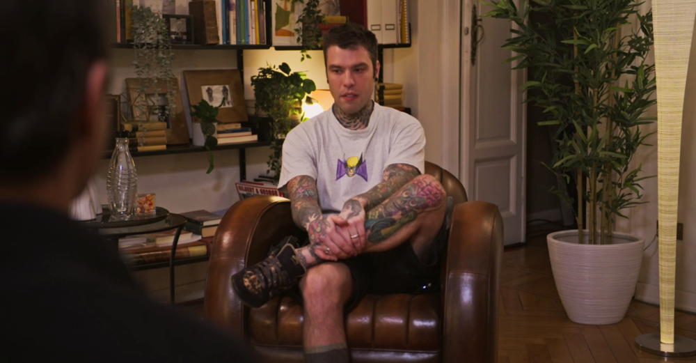 La verit&agrave; &egrave; che Fedez non pu&ograve; nemmeno ca*are in pace