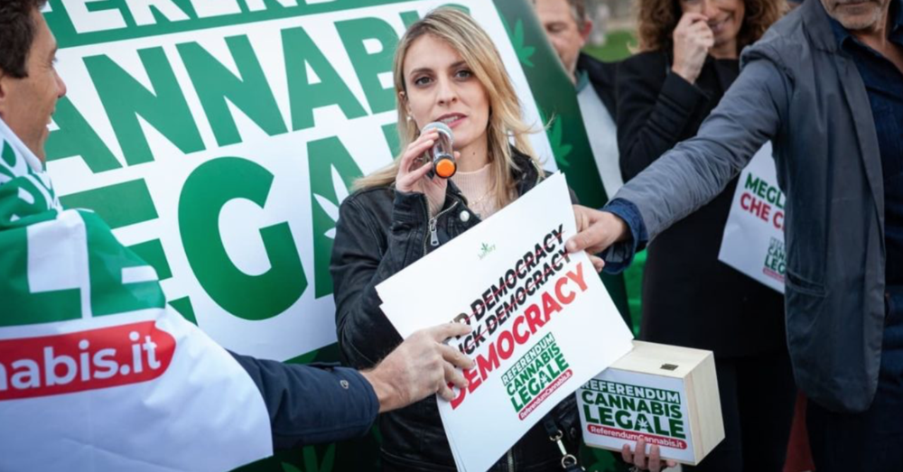 Legalizzazione sotto l&rsquo;albero: &ldquo;Perch&eacute; il proibizionismo &egrave; la vera droga di passaggio&rdquo;, parola di Antonella Soldo