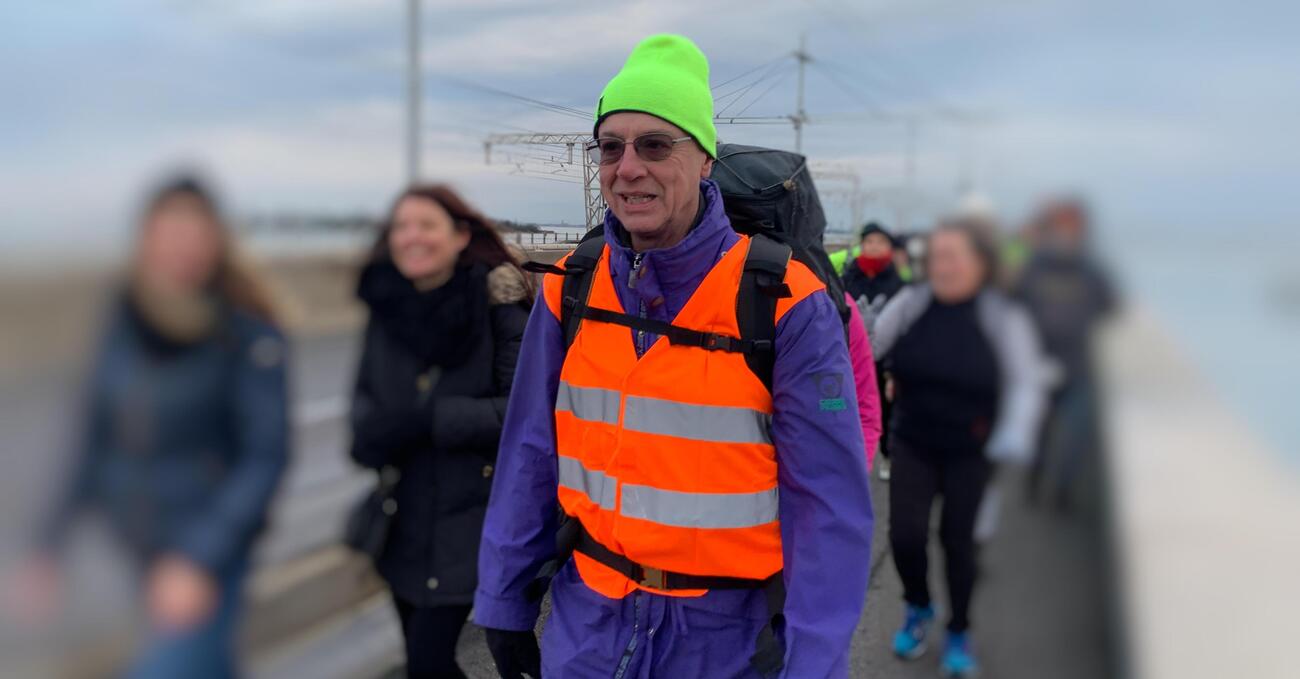 In marcia con l’ex magistrato Paolo Sceusa, da Venezia a Roma contro il Green Pass: “Mussolini e Forrest Gump? No, mi ispiro a Gandhi”