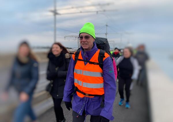 In marcia con l&rsquo;ex magistrato Paolo Sceusa, da Venezia a Roma contro il Green Pass: &ldquo;Mussolini e Forrest Gump? No, mi ispiro a Gandhi&rdquo;