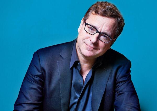 Ok, ma chi ca**o era Bob Saget, il comico americano morto misteriosamente?