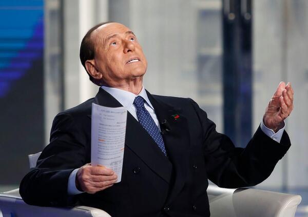 Il Popolo Viola torna in piazza contro Berlusconi: &ldquo;Il Bunga Bunga al Quirinale non riesco a spiegarlo a mio figlio&rdquo;, dice il referente Gianfranco Mascia