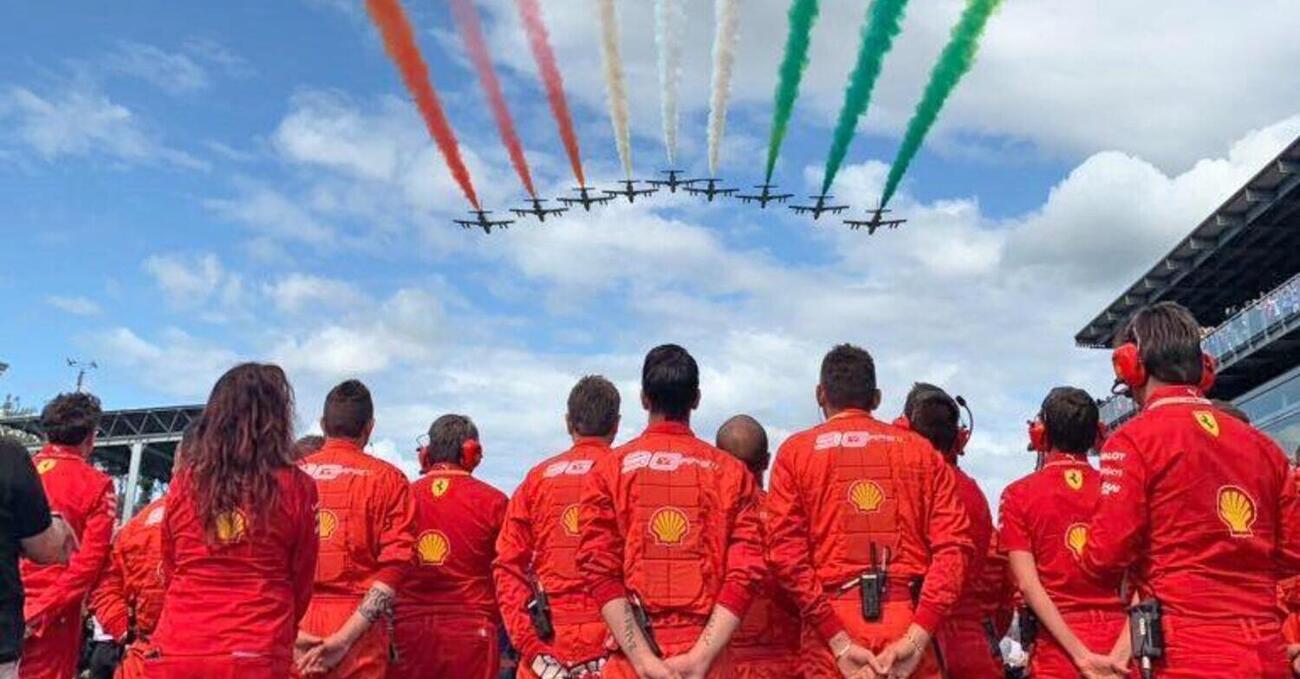 Ma allora che senso hanno delle regole cos&igrave;? L&#039;incoerenza della F1 tra Frecce Tricolori e Red Arrows