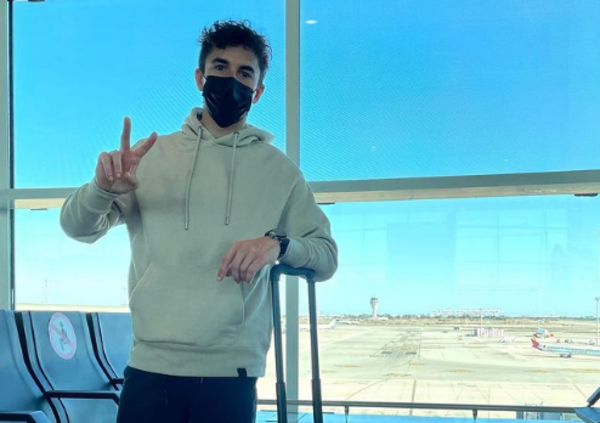 Per Marc Marquez &egrave; finito tutto in un aeroporto: &ldquo;Non mi sembra vero!&rdquo;