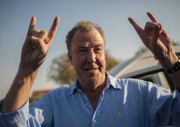 Jeremy Clarkson contro Elon Musk: &quot;Dice di salvare il mondo ma fa schiantare tonnellate di rifiuti sulla luna&quot;