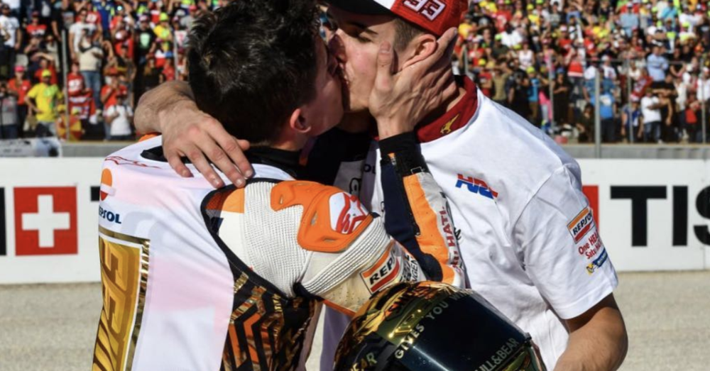 Marquez, vatti a fidare! Il fratello Alex svela i problemi di Marc e Pol Espargar&ograve; lancia la sfida