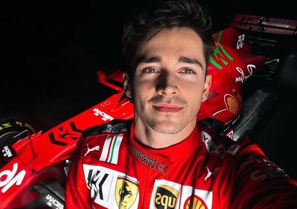 Fiocco rosa in casa Ferrari: Charles Leclerc &egrave; pap&agrave; a quattro zampe