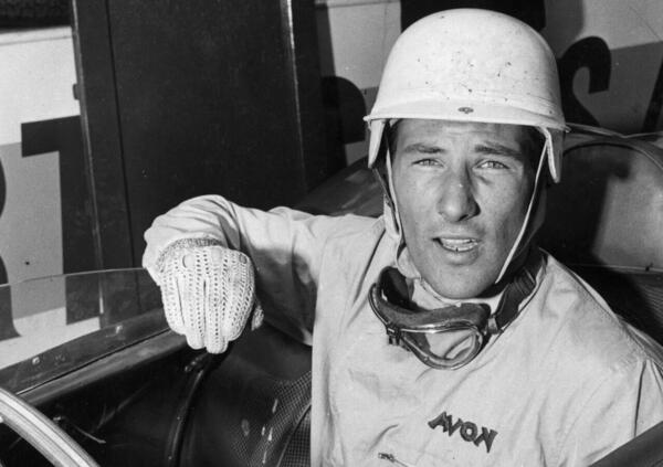 Stirling Moss e il testamento da 20 milioni agli amici: &quot;Soldi per serate fuori, un cavallo, la bolletta del telefono e...&quot;