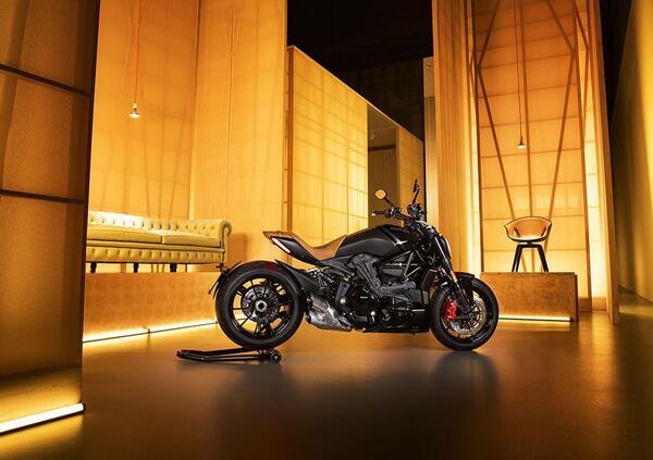 Ducati XDiavel Nera: Poltrona Frau eleva alla massima potenza l&rsquo;eleganza della sport-cruiser