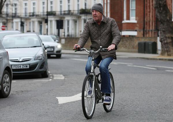 Jeremy Clarkson: &ldquo;Rinunciare alle auto? L&rsquo;ambientalismo &egrave; fuori dalla realt&agrave;&rdquo; 