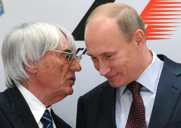 Bernie Ecclestone: &quot;Putin una persona onorevole, mi metterei davanti a una mitragliatrice per lui&quot;